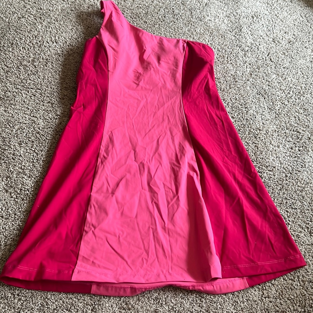 One shoulder dress